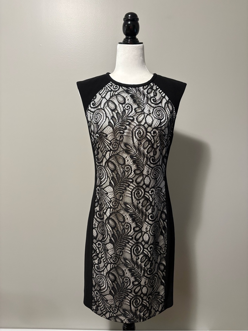 Trina Turk Sleeveless Black Lace Sheath Veda Cocktail Dress - Picture 3 of 13
